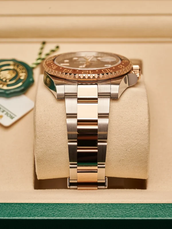 root beer 2 Rolex GMT-Master II 126711CHNR 2022 Rootbeer Rose
